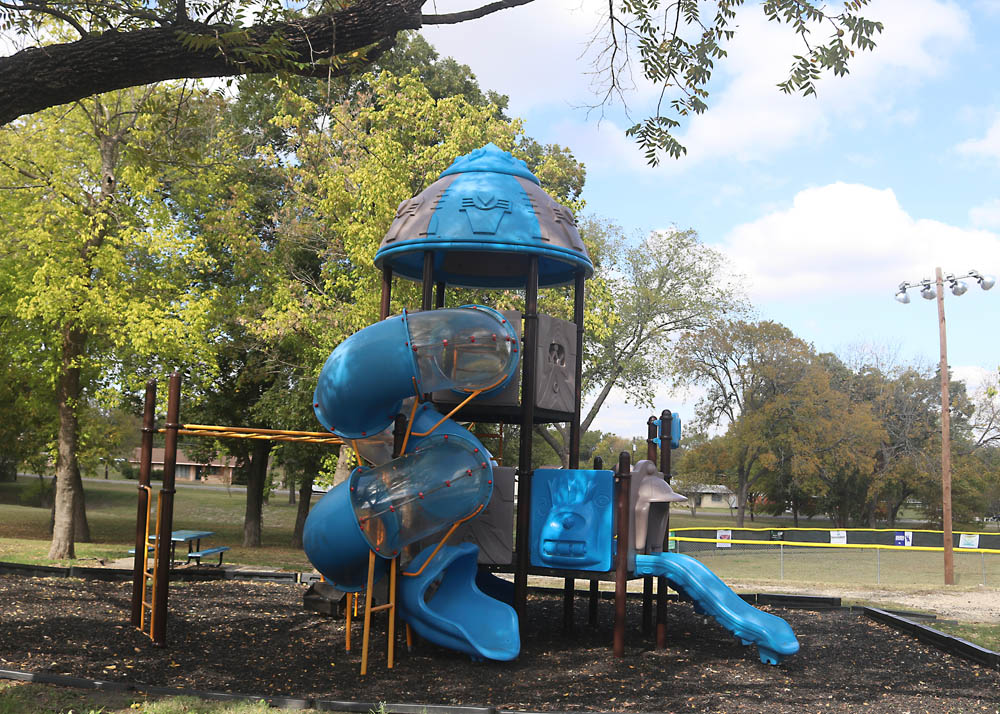 Playground equipment McKinney Wilson Park